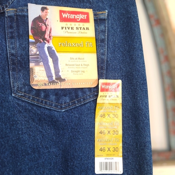 *NWT* Wrangler Five Star Relaxed Fit Men's Blue Medium Wash Denim 46x30 - Picture 3 of 3